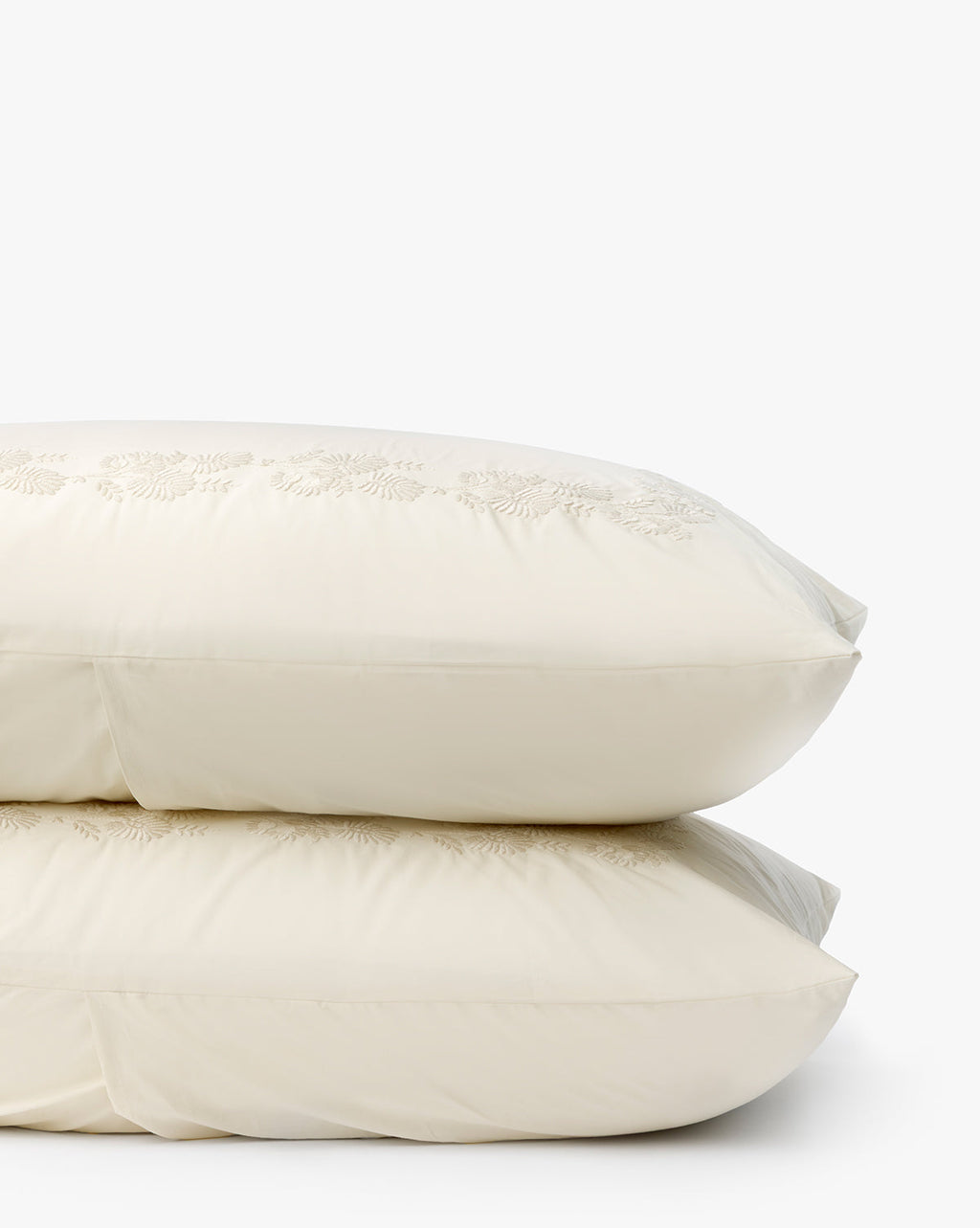 Housses d'oreiller brodées en percale Bianca (lot de 2)