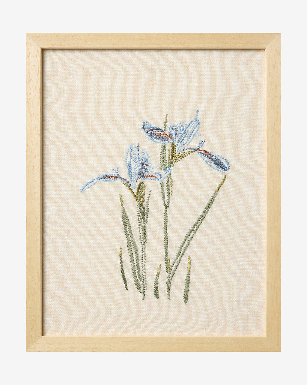 Iris bleu brodé