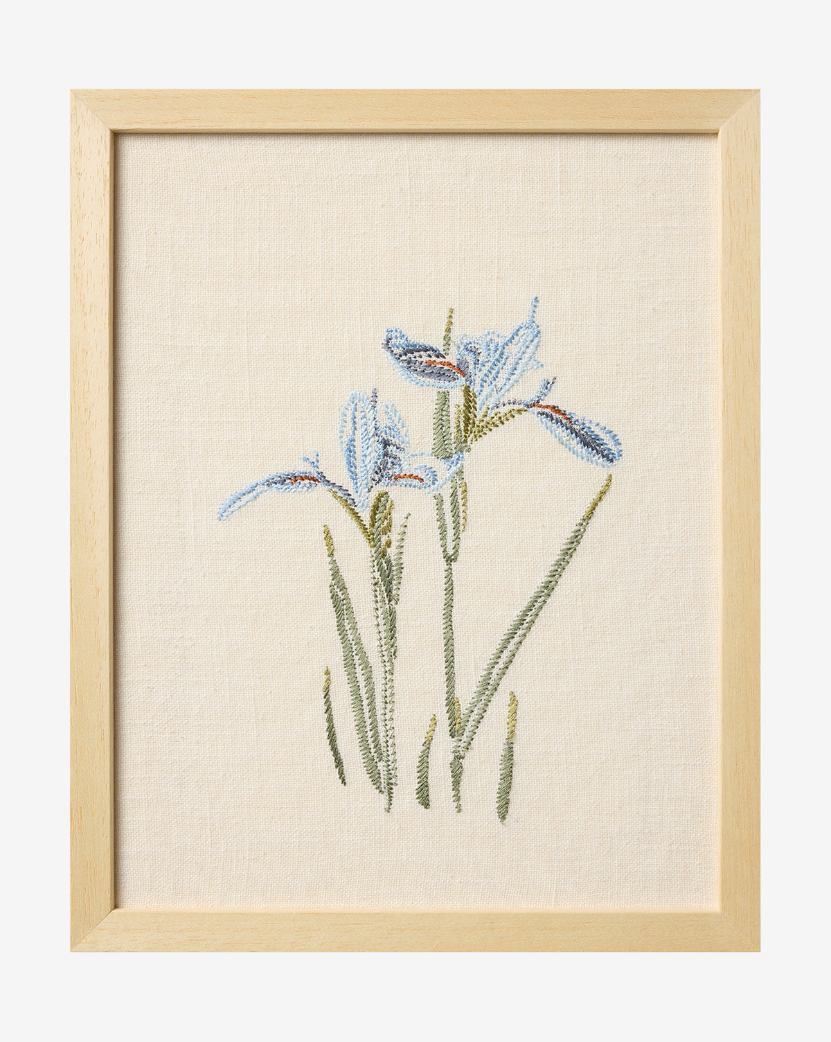 Iris bleu brodé