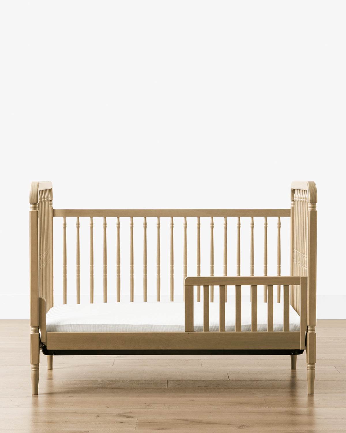 Lit bébé convertible Liberty 3 en 1 avec kit de conversion pour lit d'enfant