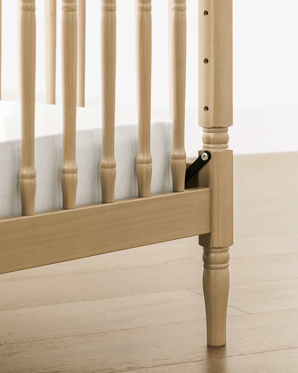 Lit bébé convertible Liberty 3 en 1 avec kit de conversion pour lit d'enfant