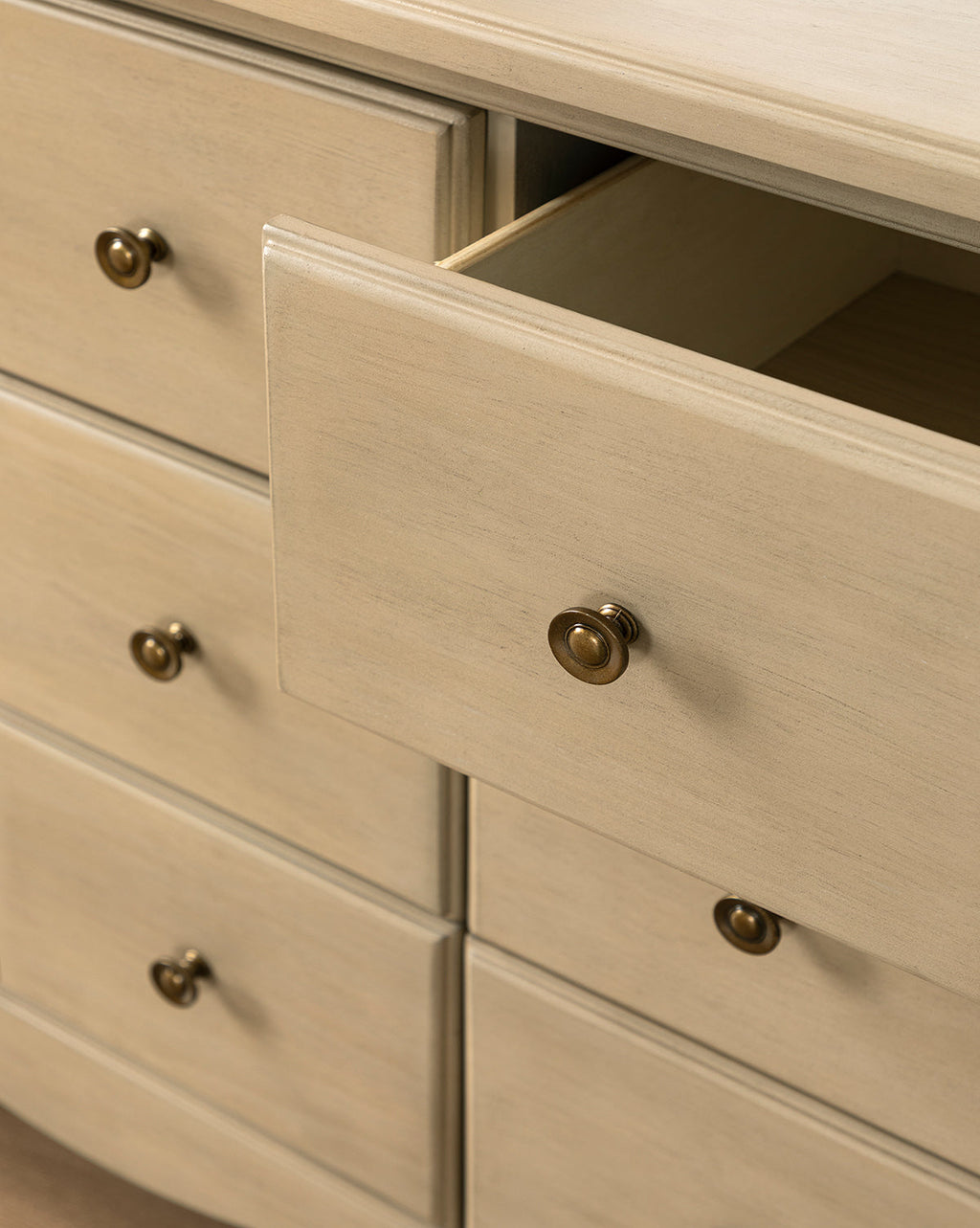 Commode assemblée Liberty à 6 tiroirs