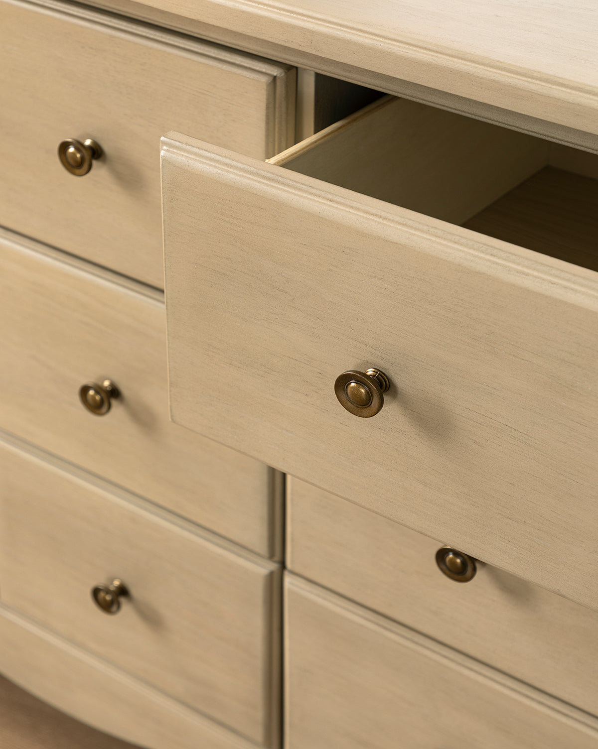 Commode assemblée Liberty à 6 tiroirs