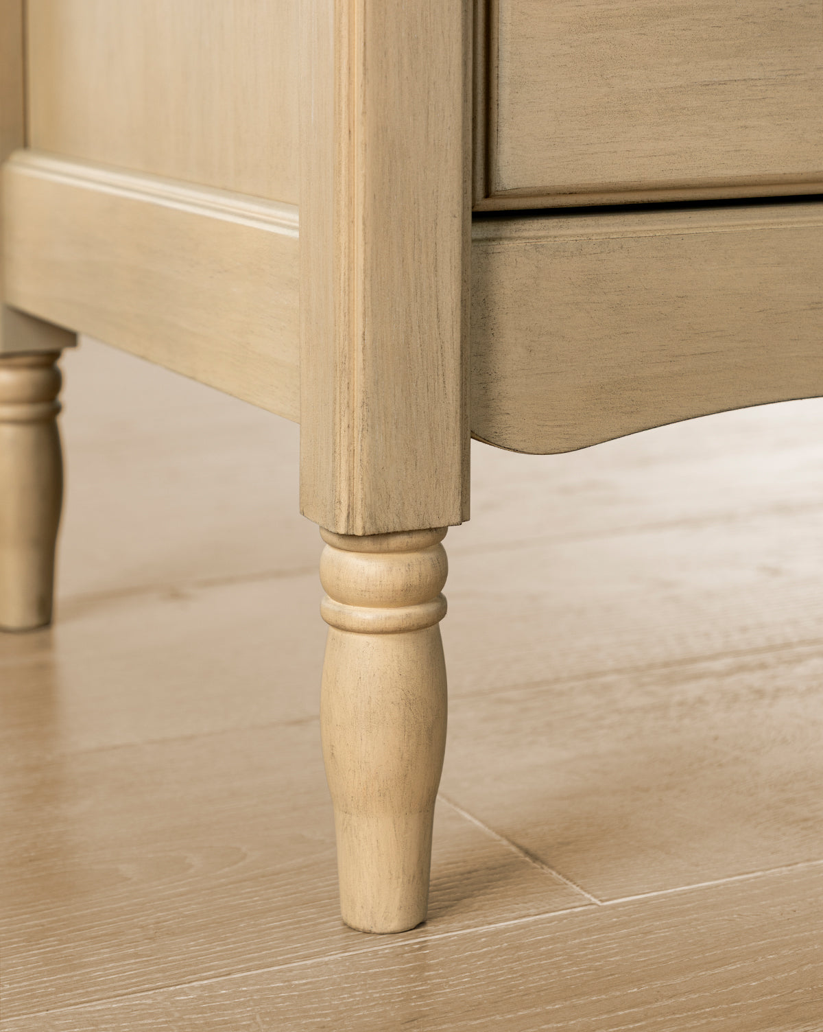 Commode assemblée Liberty à 6 tiroirs